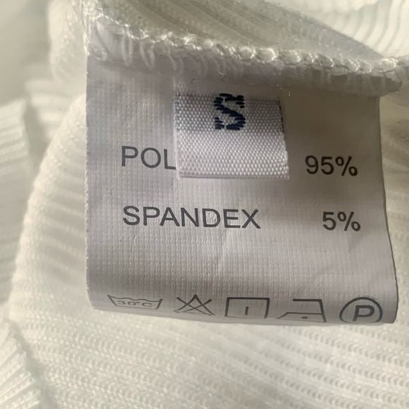 NWOT Crop top - Picture 3 of 3